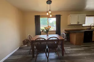 649 Front St, Klamath Falls, OR 97601 - Photo 9