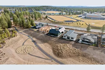 3118 NW Crossing Drive, Bend, OR 97703 - Photo 41