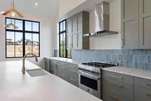 3118 NW Crossing Dr, Bend, OR 97703 - Photo 7