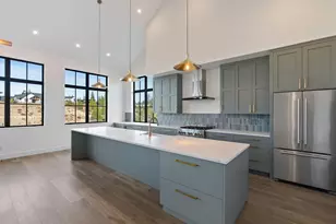 3118 NW Crossing Dr, Bend, OR 97703 - Photo 9