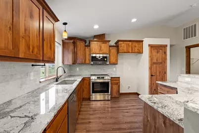 597 Bigham Brown Road, Eagle Point, OR 97524 - Photo 9