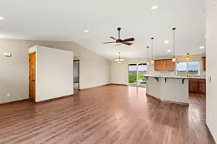 597 Bigham Brown Rd, Eagle Point, OR 97524 - Photo 7