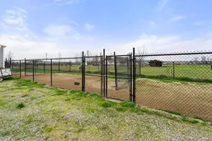 597 Bigham Brown Rd, Eagle Point, OR 97524 - Photo 33