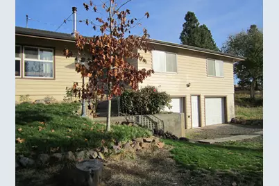 5311 Uhrmann Road, Klamath Falls, OR 97601 - Photo 1