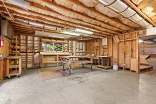 4231 Tamarack Dr, Medford, OR 97504 - Photo 41