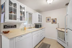 166 Mace Rd, Medford, OR 97501 - Photo 9