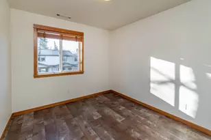 139 SE Roosevelt Ave, Bend, OR 97702 - Photo 19