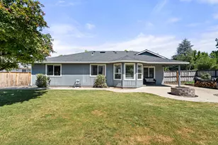 2754 Juanita Ave, Medford, OR 97504 - Photo 27