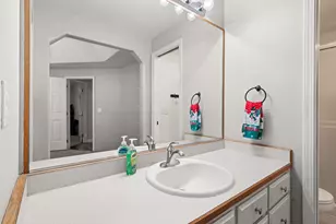 2754 Juanita Ave, Medford, OR 97504 - Photo 11