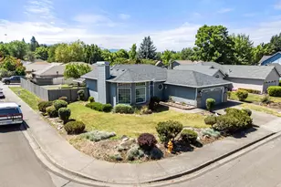 2754 Juanita Ave, Medford, OR 97504 - Photo 21