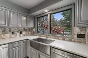 443 Conestoga Cir, Jacksonville, OR 97530 - Photo 15