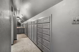 443 Conestoga Cir, Jacksonville, OR 97530 - Photo 23