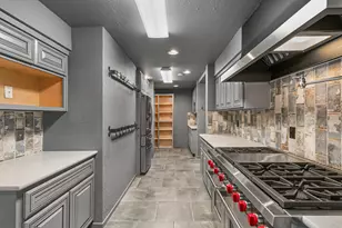 443 Conestoga Cir, Jacksonville, OR 97530 - Photo 13