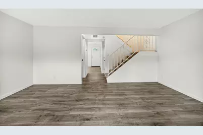 821 E 10th Street, Medford, OR 97504 - Photo 15