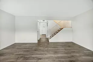 821 E 10th St, Medford, OR 97504 - Photo 15