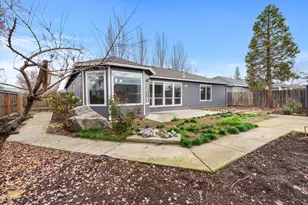 1642 Hollyhock Dr, Medford, OR 97504 - Photo 25