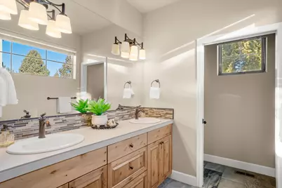 11090 Desert Sky Loop, Redmond, OR 97756 - Photo 23