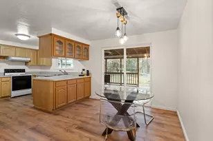 464 Sunny Glen Way, Wolf Creek, OR 97497 - Photo 7