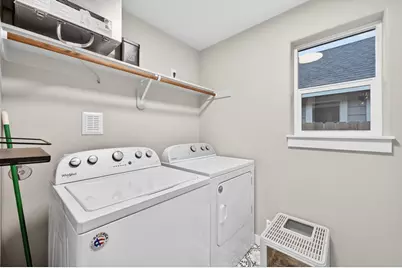 949 NW Upas Avenue, Redmond, OR 97756 - Photo 15