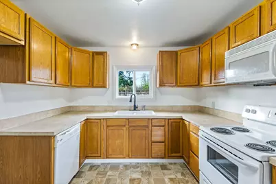 1141 SE Lewis Street, Dallas, OR 97338 - Photo 9