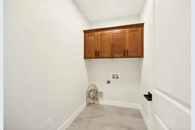 348 Cascade Drive, Central Point, OR 97502 - Photo 37