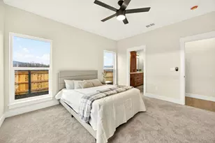 348 Cascade Dr, Central Point, OR 97502 - Photo 21