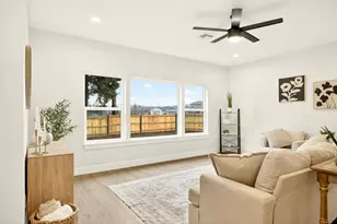 348 Cascade Dr, Central Point, OR 97502 - Photo 19