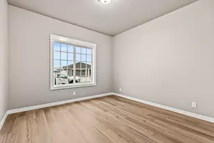 3742 Carlin Dr, Medford, OR 97504 - Photo 13