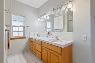 221 SW Meadow Lakes Dr, Prineville, OR 97754 - Photo 13