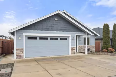 1758 Pearl Eye Lane, Medford, OR 97504 - Photo 3