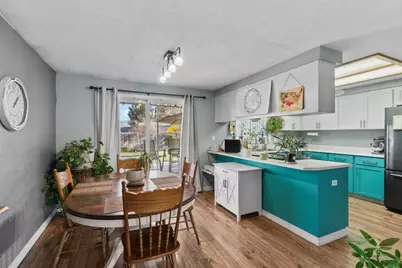 1378 Glengrove Avenue, Central Point, OR 97502 - Photo 9