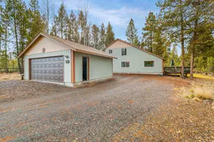 55065 Marten Ln, Bend, OR 97707 - Photo 11
