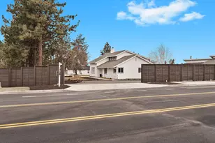 63210 Deschutes Market Rd, Bend, OR 97701 - Photo 51