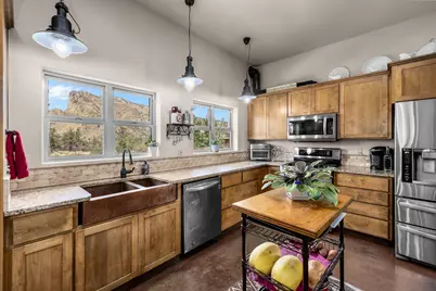 3885 NE Xenolith Street, Terrebonne, OR 97760 - Photo 13