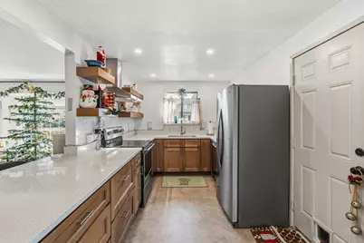 1426 Timothy Street, Central Point, OR 97502 - Photo 11