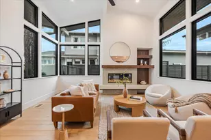 3310 NW Leavitt Ln, Bend, OR 97703 - Photo 5