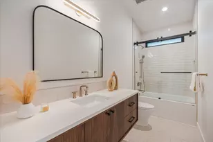 3310 NW Leavitt Ln, Bend, OR 97703 - Photo 35