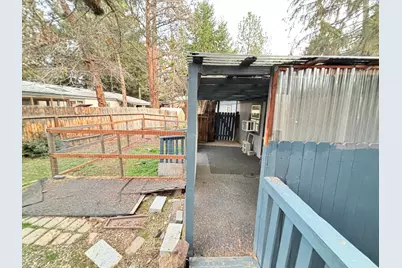 64100 N Hwy 97 #14, Bend, OR 97701 - Photo 13