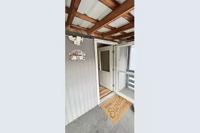 64100 N Hwy 97 #14, Bend, OR 97701 - Photo 3