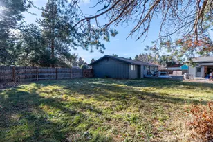 21058 Azalia Ave, Bend, OR 97702 - Photo 17
