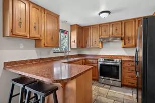 21058 Azalia Ave, Bend, OR 97702 - Photo 5