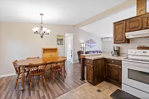 61445 SE 27th, Bend, OR 97702 - Photo 9