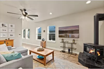 410 S Timber Creek Drive, Sisters, OR 97759 - Photo 13