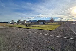 10809 Washburn Way, Klamath Falls, OR 97603 - Photo 33