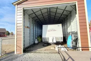 10809 Washburn Way, Klamath Falls, OR 97603 - Photo 27