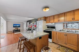 1055 N 5th St, Jacksonville, OR 97530 - Photo 9