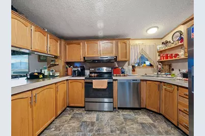 13779 Matney Road, Klamath Falls, OR 97603 - Photo 17