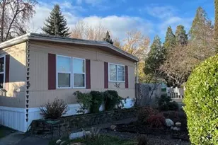 321 Clay St, Ashland, OR 97520 - Photo 5