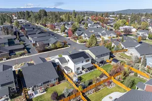 61394 Coachman Way, Bend, OR 97702 - Photo 49