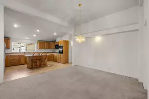 2325 NE Wintergreen Dr, Bend, OR 97701 - Photo 15